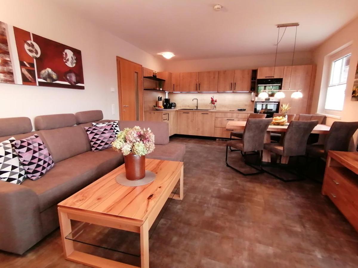 Komfort Appartements Serviced By Auhof カプルーン エクステリア 写真