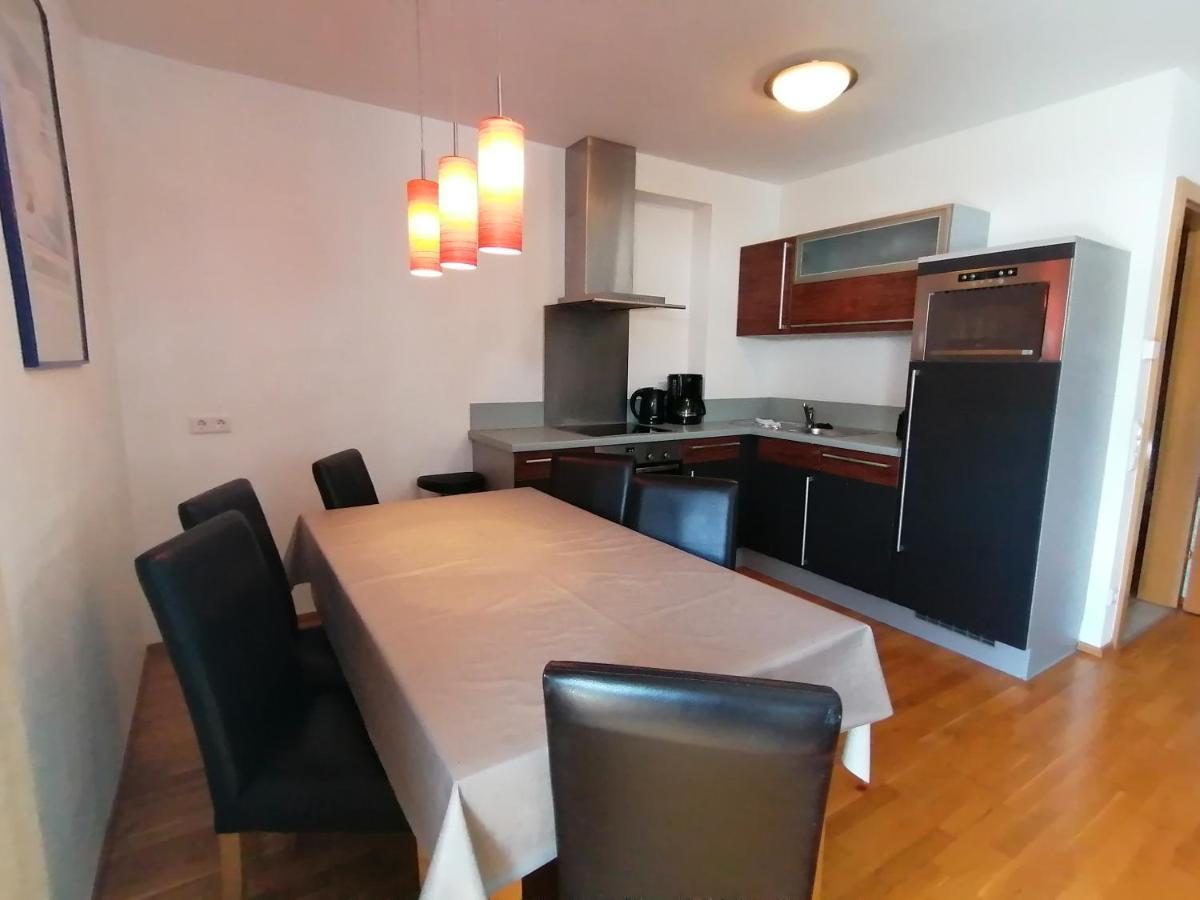Komfort Appartements Serviced By Auhof カプルーン エクステリア 写真